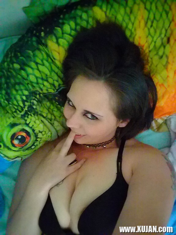 Horny Friday Night - Photo #2986170