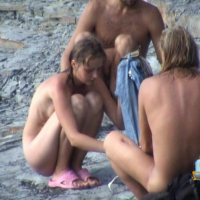 Cute zuygy vayelum e irents vorynudistakan loghapum