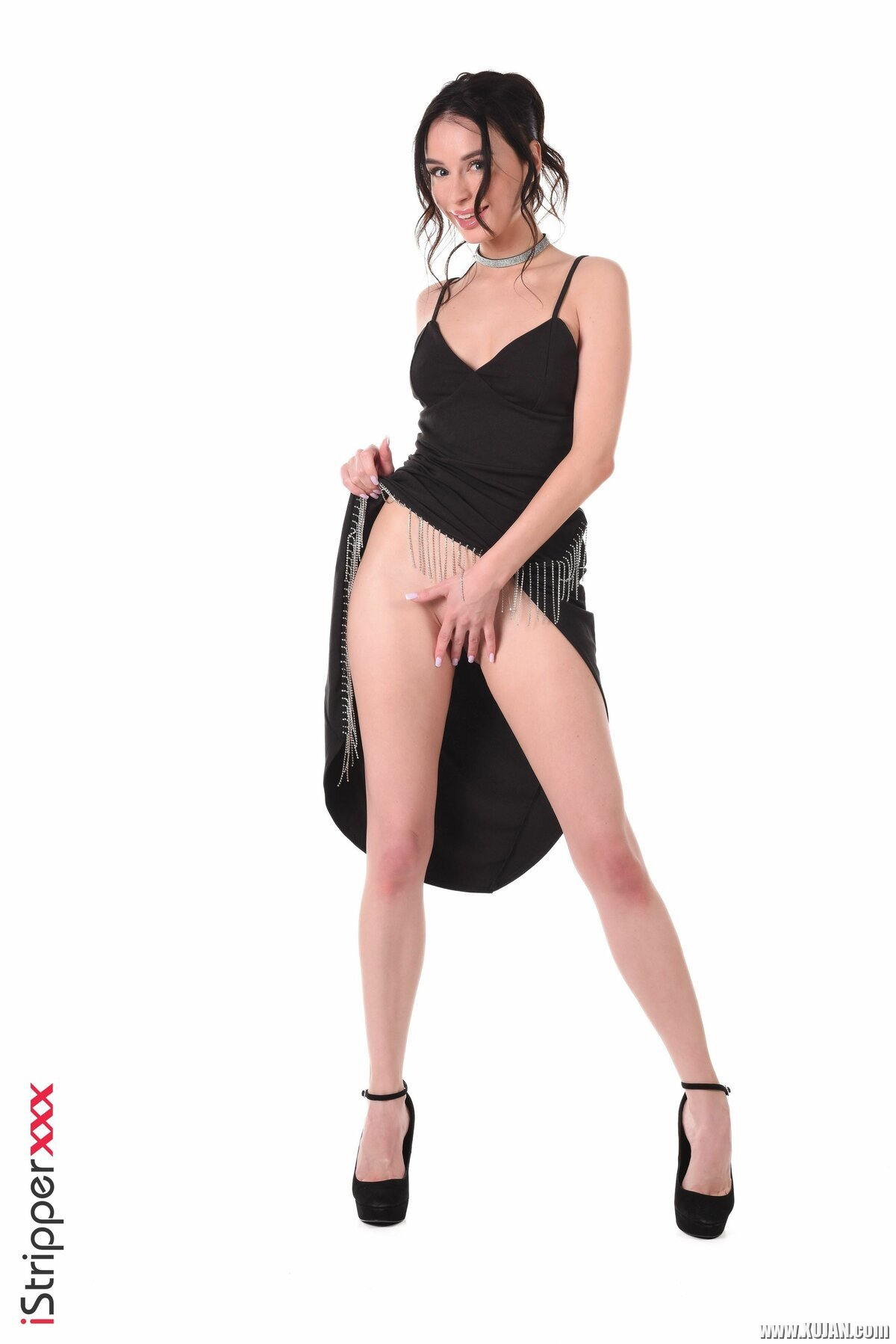 Good looking Milena Ray having fun while pleasuring her shaved puss - Photo #2989492