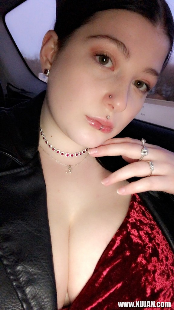Fancy Bitch - Photo #2992334