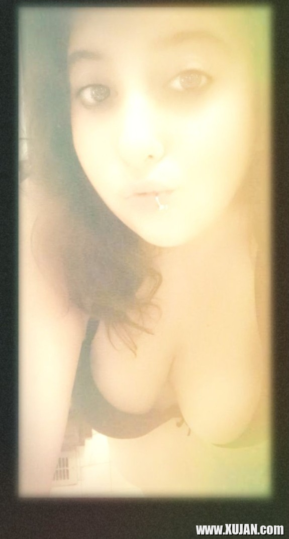 Bit Tittys - Photo #3000082