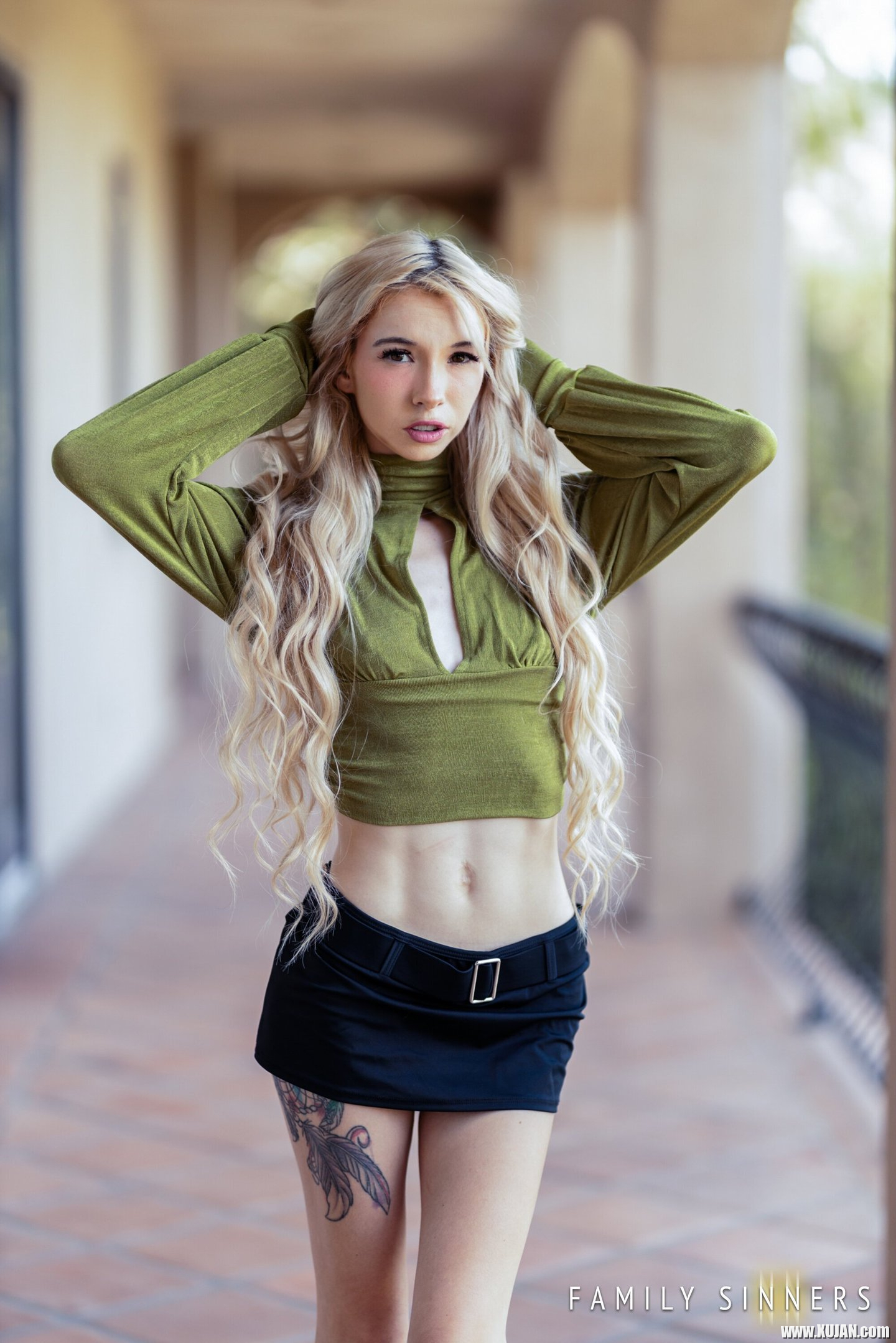 Horny cougar Bunny Madison seduced adorable teen Kenzie Reeves - Photo #3003664