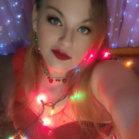 Sexy Blonde BBW n dzer Surb Tsnndyan nvern e vorypatatvats e luyserov