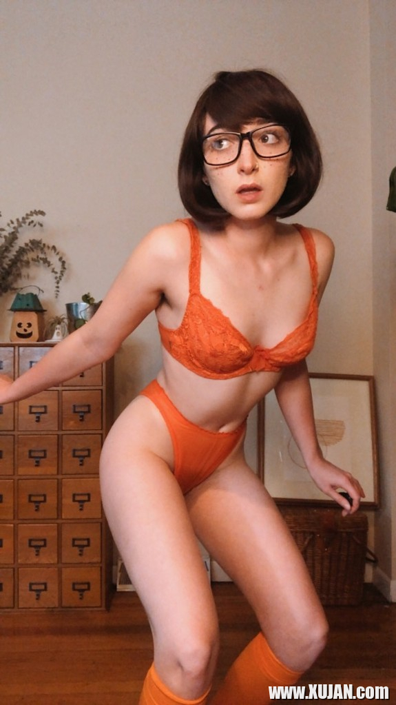 Itty bitty velma dinkley - Photo #3011519