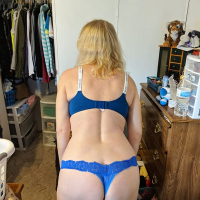 Ruseren kanayq thongs um