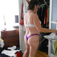 Ruseren kanayq thongs um