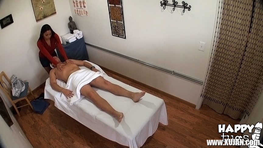 Latina milf Adrianna Luna does massage and includes hardcore handjob - Photo #3026760