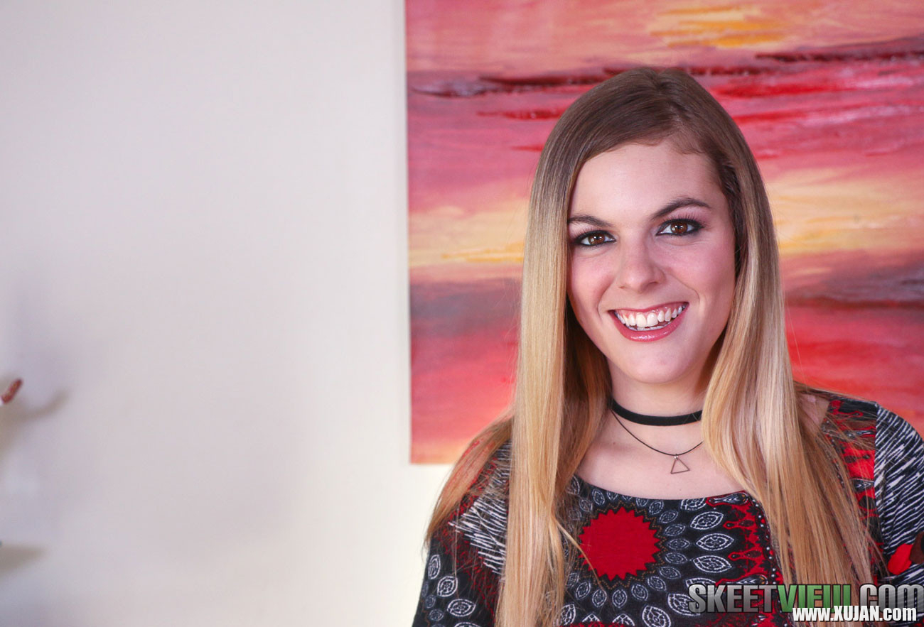 Kendra sucks til she gets a face full of cum - Photo #3030276