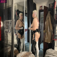 Shirley Slut 1706