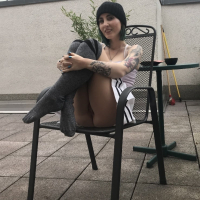 Private Handy Pics Lou Nesbit Lia Louise