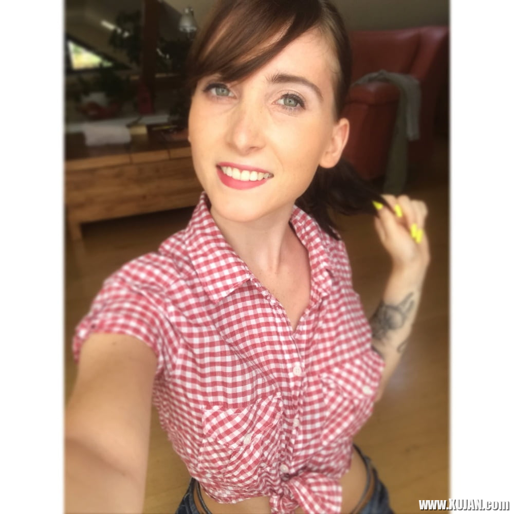 lia lou aka louise nesbit - Photo #3039002