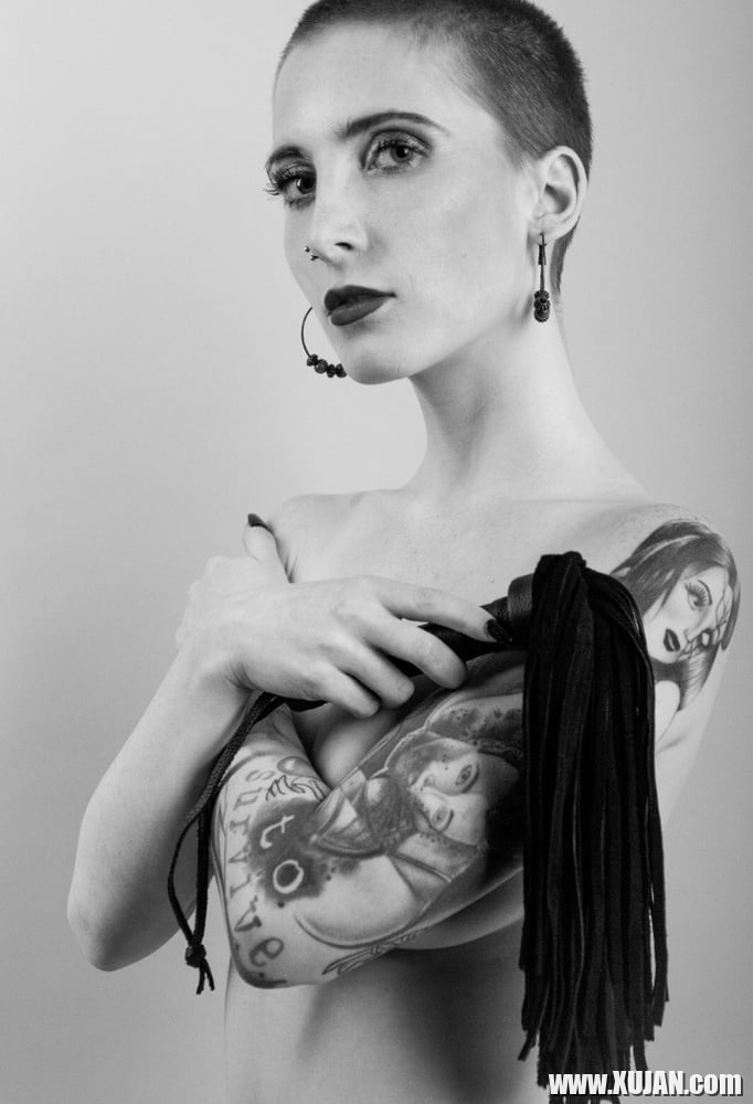 Hot Pics Lou NesbitLia Louise 3 - Photo #3039085