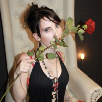Hot Pics Lou NesbitLia Louise 3