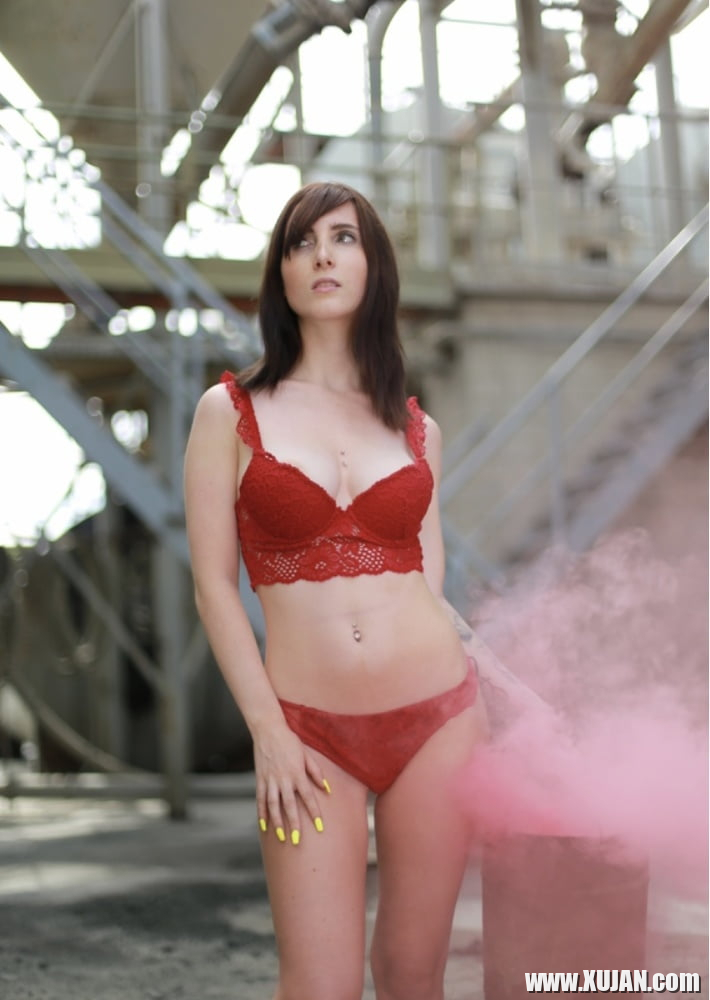 Hot Pics 2 Lou NesbitLia Louise - Photo #3039133