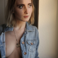 Hot Pics 2 Lou NesbitLia Louise