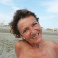 Geghetsik tatiky nudistakan arevi arevayruq e loghapum