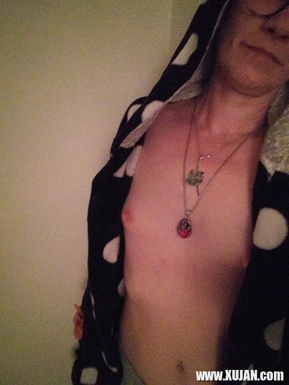 Newer nekked - Photo #3041998
