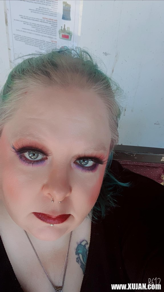 Selfie Me - Photo #3043403