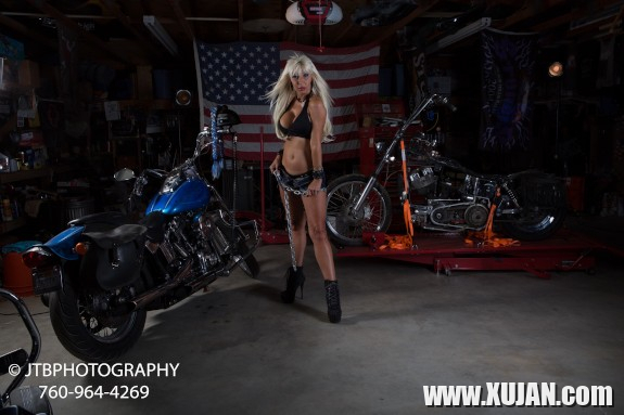 Hum BTS nkarner Biker i hushahamalirits - Photo #3044176