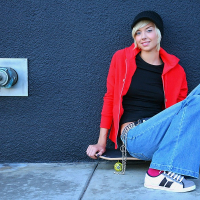 Trashy teen Emma Mae pulls down jeans and flashes in the street