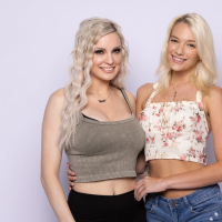 Sweet chick Kenna James pleases Kenzie Taylor by eating her pussy