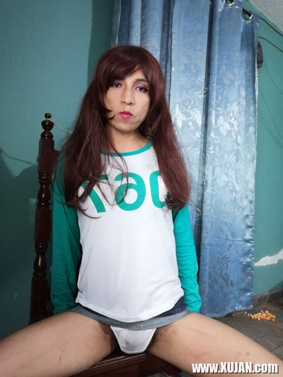 Miniskirt Femboy - Photo #3057464
