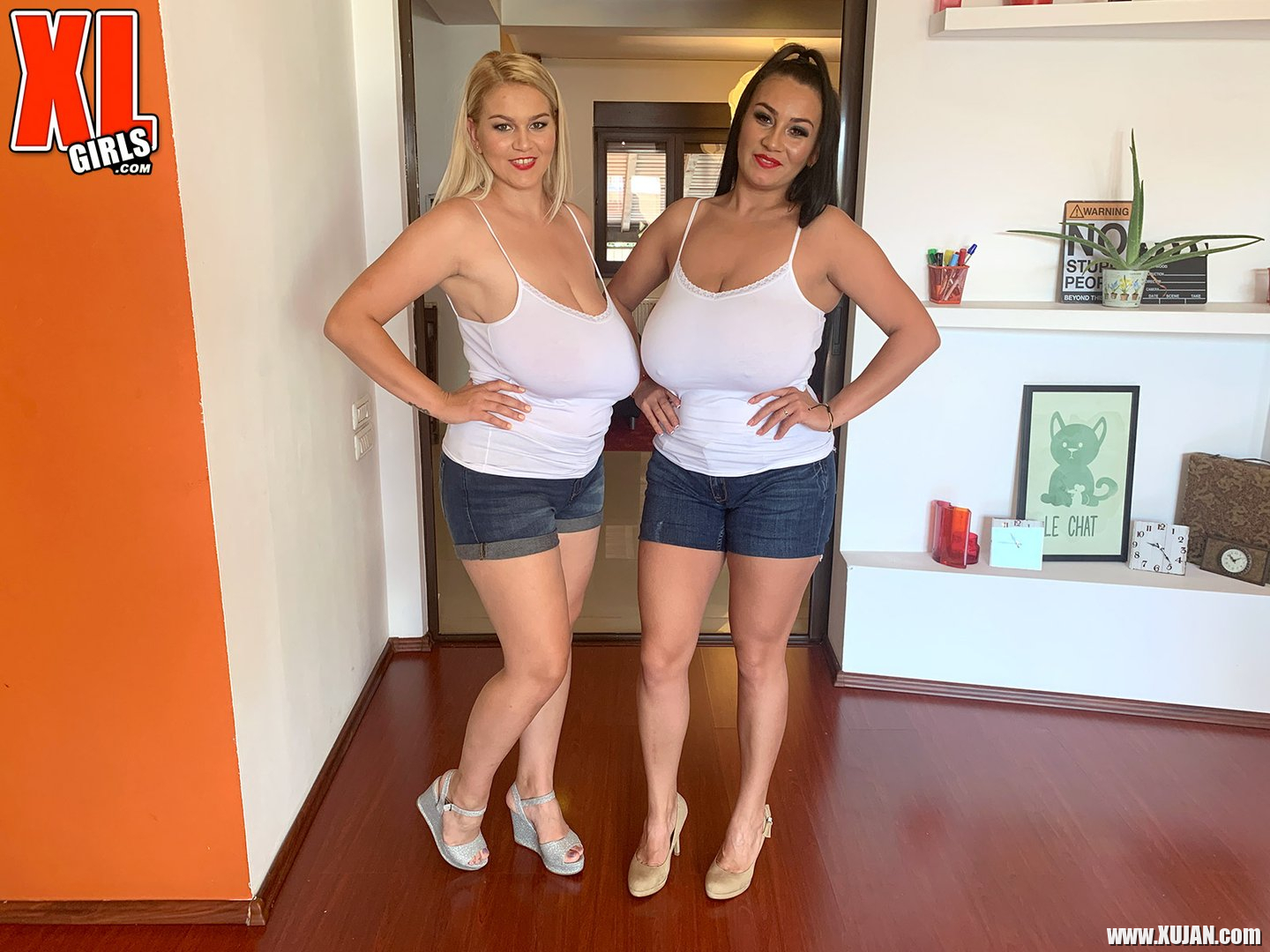 Erin Star and Helen Star fooling around together - Photo #3059748