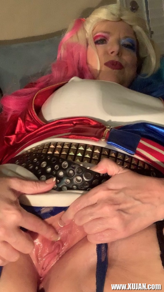 Skarlet Moon y orpes Harleyquinn y tesanyutits - Photo #3063114