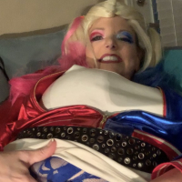 Skarlet Moon y orpes Harleyquinn y tesanyutits
