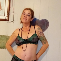 Hot Milf y sirum e zgal seqsual ev khaghal ir Kitty i het