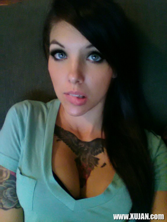 Nerdy Dirty Savagely Sexy Stella von Savage Inked Babe Pornstar - Photo #3081929