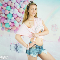 Sexy Babe Spreading votqery