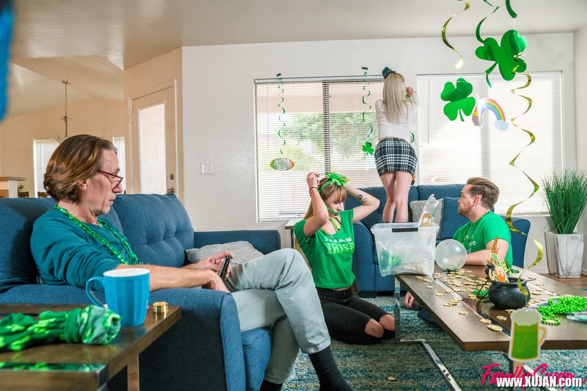 Angel Youngs and Katie Monroe have a St Patricks Day foursome - Photo #3088183
