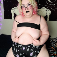 Chubby Goth Girl in pjs
