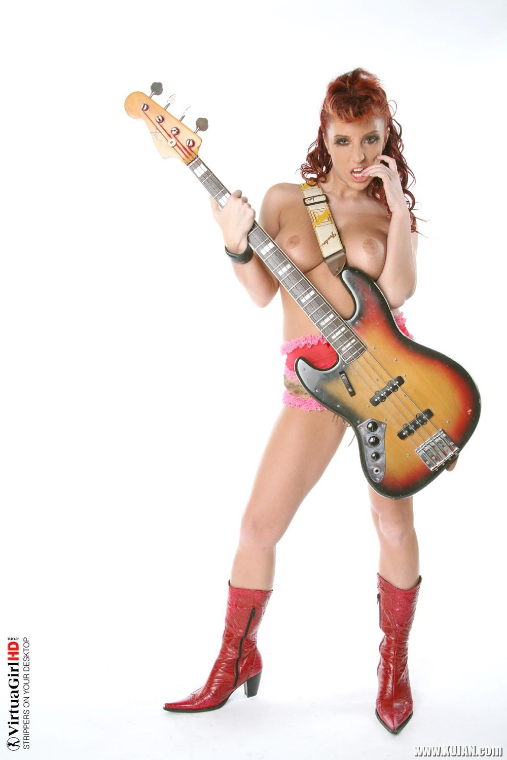 Sexy redhead Ashley Robbins with a guitar - Photo #3093286