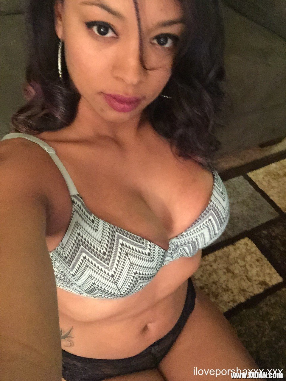 Horny Porsha Carrera gets her pussy drilled with a BBC on the couch - Photo #3095130