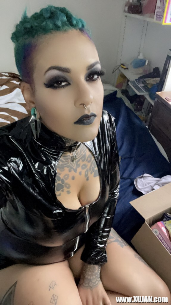 Dominatrix Outfits - Photo #3098068