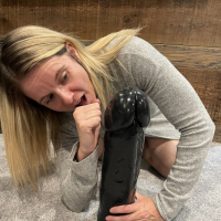Hiasqanch shek uzh ynddem zangvatsi 18 dildo