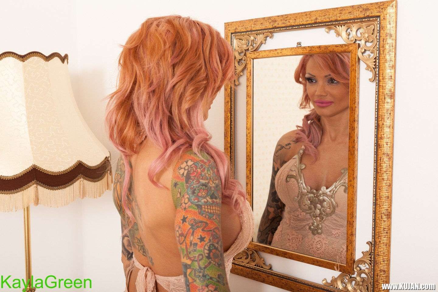 Lovely girl Kayla Green teasing with her tattooed body - Photo #3103603