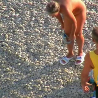 Geghetsik kisandrin eritasard shekin mi poqr ognutyun e petq