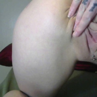 Beths pucy Close Up Spread N Open