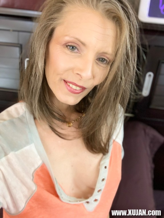 Robin Selfies - Photo #3113959