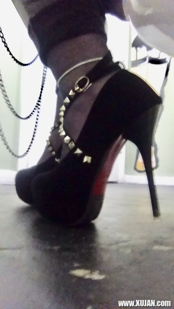 Footshoe Fetish - Photo #3117426
