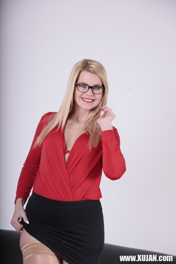 044 Izzy Delphine - Photo #3121293