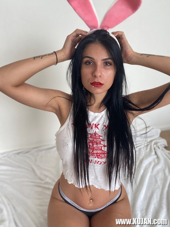 Latina napastak - Photo #3121663