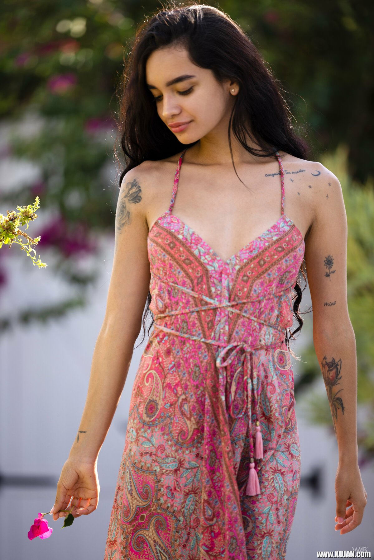 Erotic model Dulce Rivera drops her summer dress to reveal her pink pussy - Photo #3122118