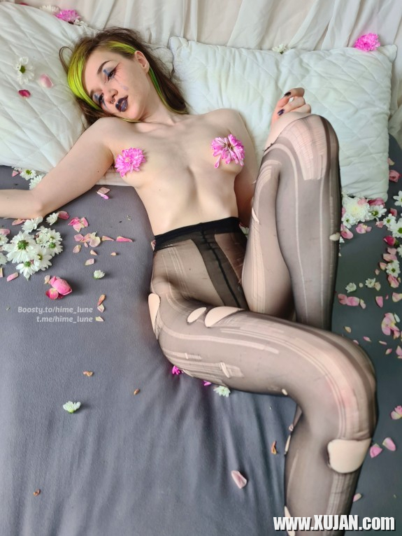 Flower Goth Girl By Himelune - Photo #3127112