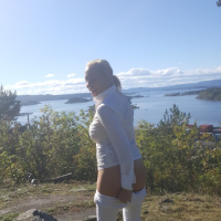 Es zhamanel em Oslo