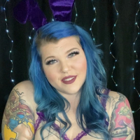 Buxom gusher