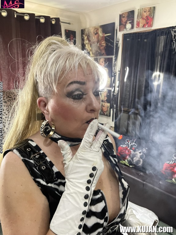 Mistress 43 - Photo #3135115